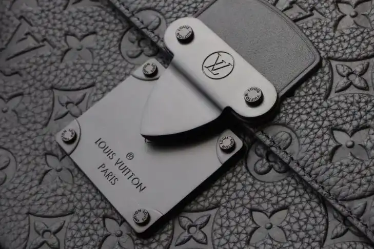 LV Clutch Bags 4178G-0165
