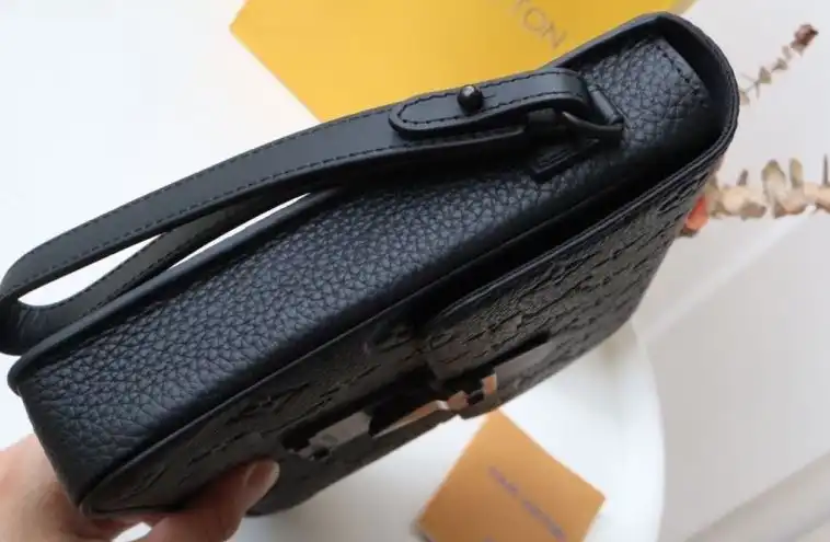LV Clutch Bags 4178G-0165
