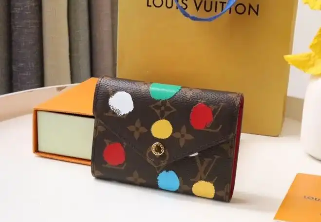 LV Wallets 4178G-0178