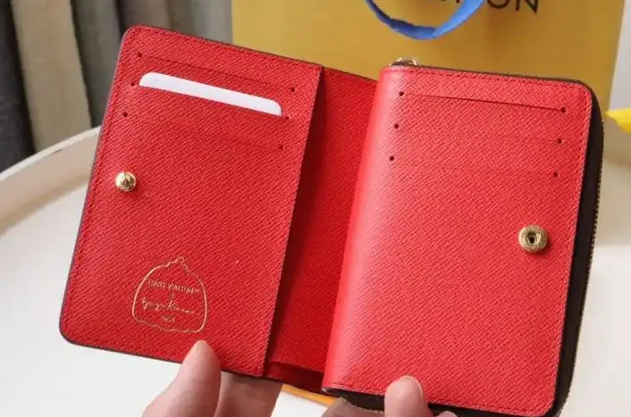 LV Wallets 4178G-0179