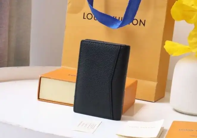 LV Wallets 4178G-0193