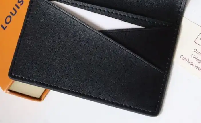 LV Wallets 4178G-0193