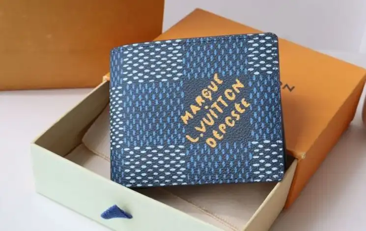 LV Wallets 4178G-0201