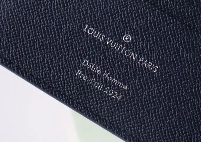 LV Wallets 4178G-0201