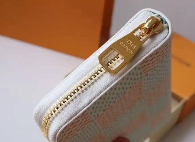 LV Wallets 4178G-0203