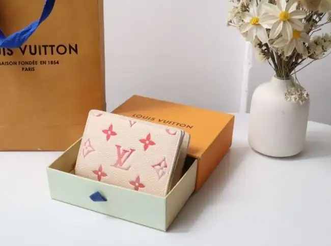 LV Wallets 4178G-0206