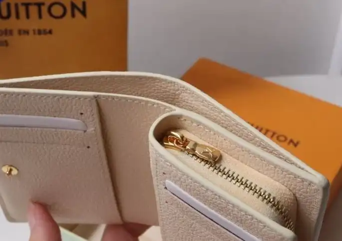 LV Wallets 4178G-0206