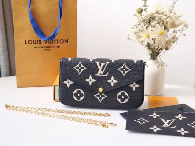 LV Wallets 4178G-0207