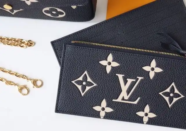 LV Wallets 4178G-0207