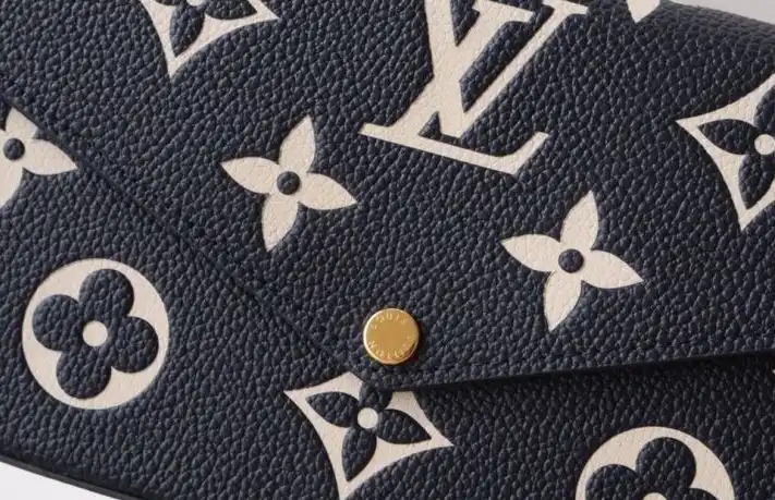 LV Wallets 4178G-0207
