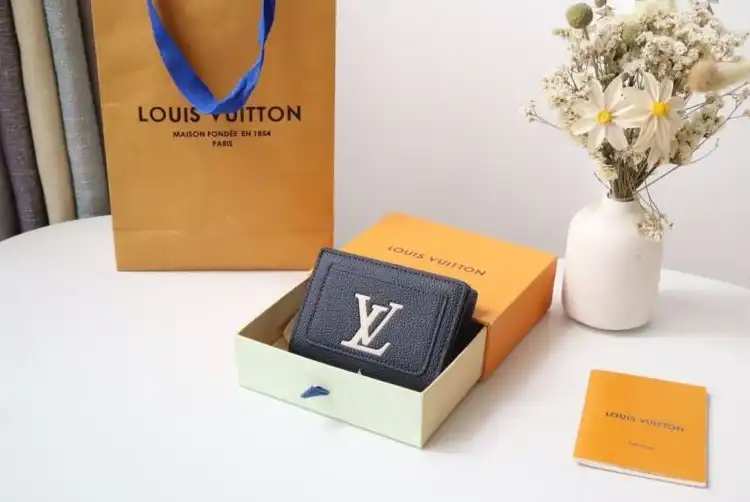 LV Wallets 4178G-0209
