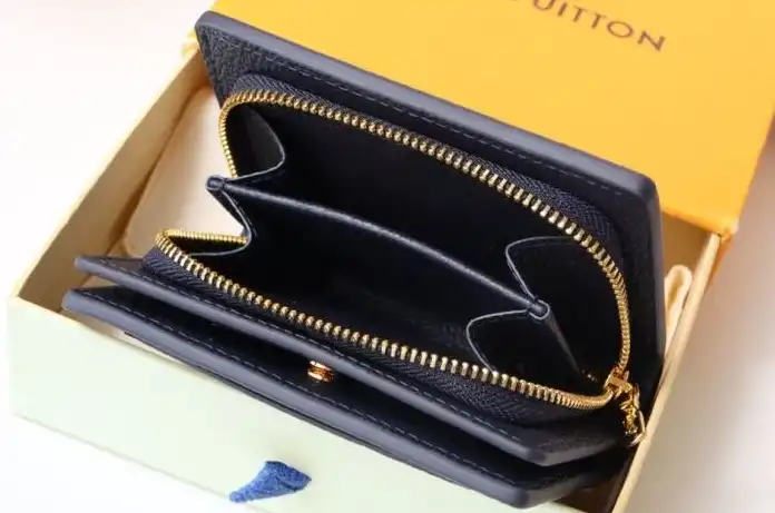 LV Wallets 4178G-0209