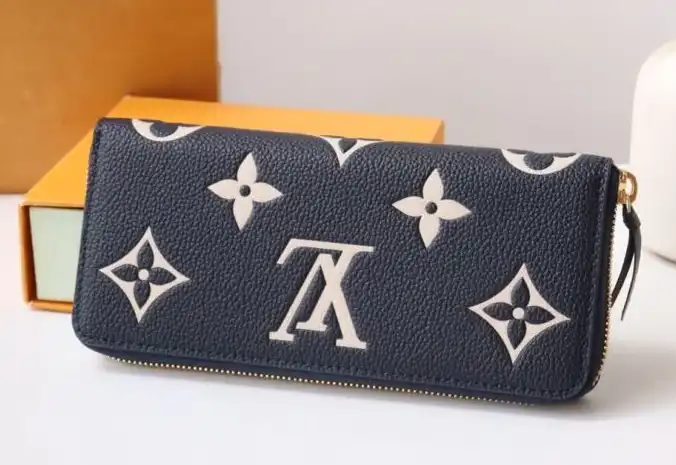 LV Wallets 4178G-0211