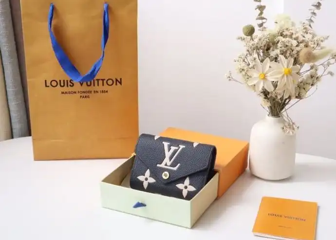 LV Wallets 4178G-0212