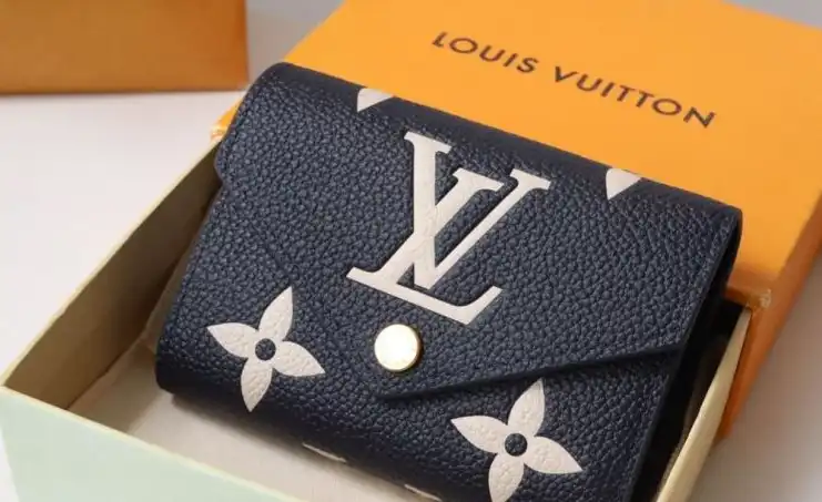 LV Wallets 4178G-0212