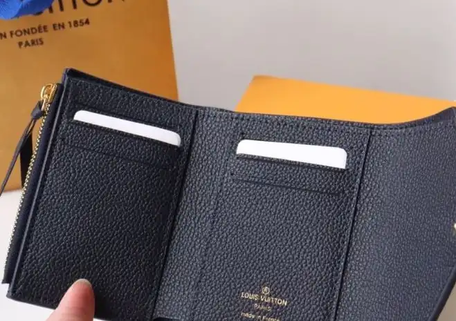 LV Wallets 4178G-0212
