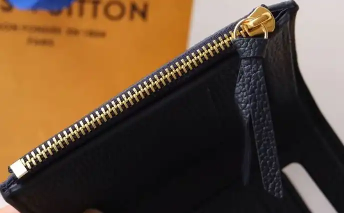 LV Wallets 4178G-0212