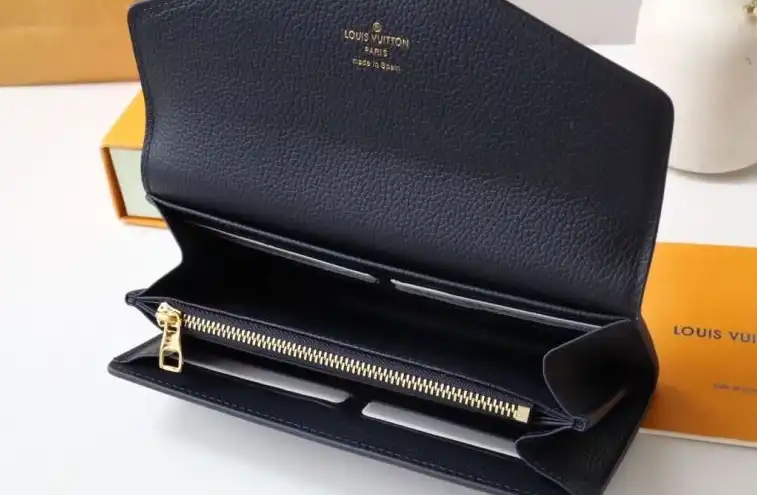LV Wallets 4178G-0213
