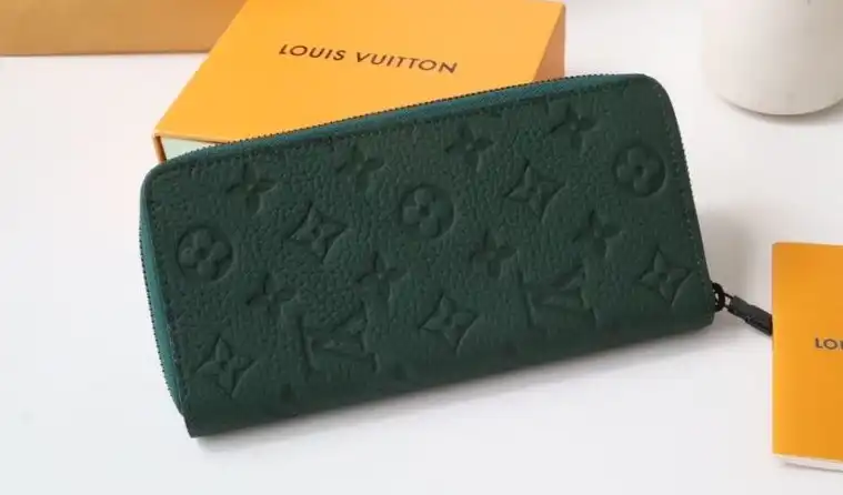 LV Wallets 4178G-0218