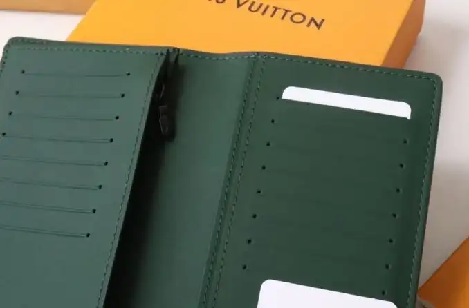 LV Wallets 4178G-0219