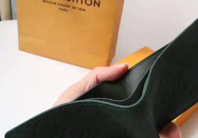 LV Wallets 4178G-0220
