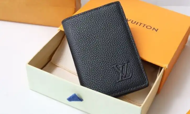 LV Wallets 4178G-0222