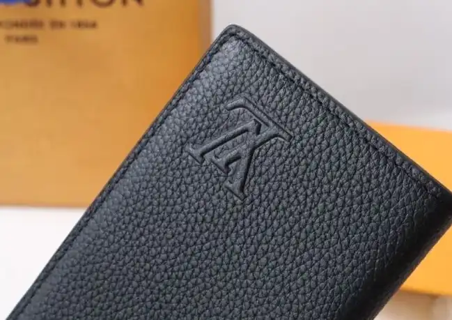 LV Wallets 4178G-0222