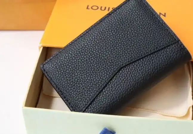 LV Wallets 4178G-0222