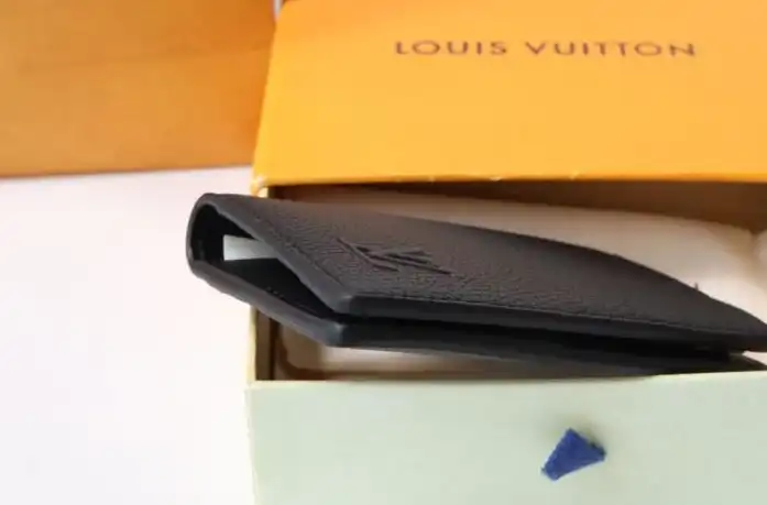 LV Wallets 4178G-0222