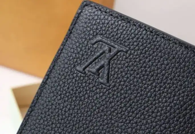 LV Wallets 4178G-0224