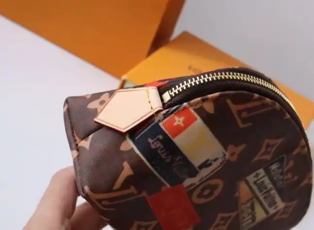 LV Wallets 4178G-0225