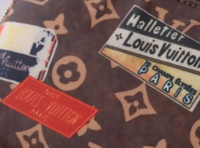 LV Wallets 4178G-0225