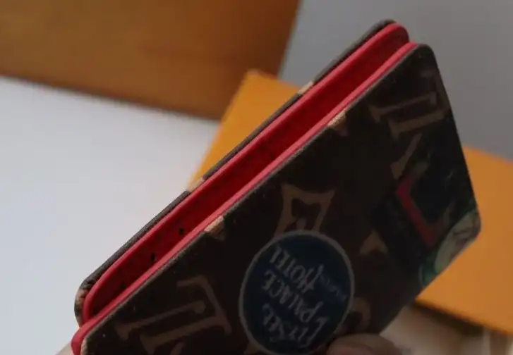 LV Wallets 4178G-0227