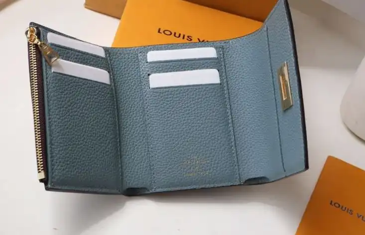 LV Wallets 4178G-0229