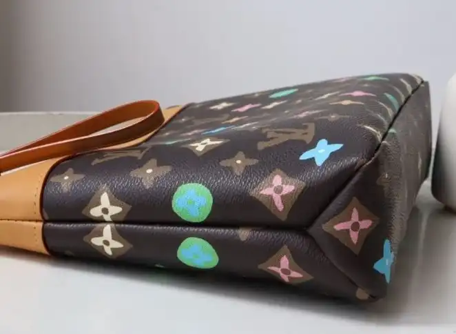LV Wallets 4178G-0234