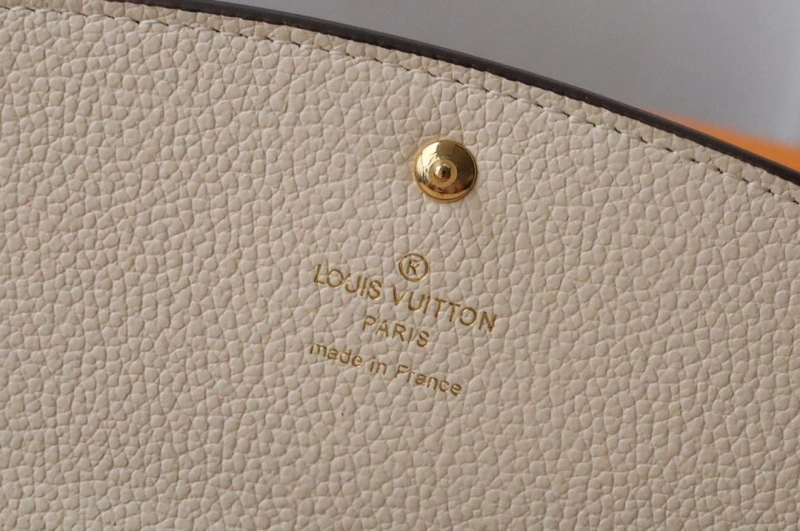 LV Wallets 4178H-0011