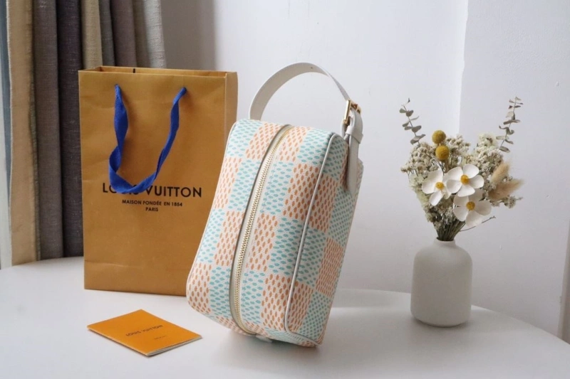 LV Cosmetic Bags 4178H-0033