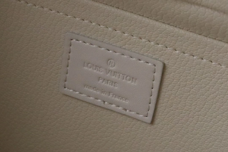 LV Cosmetic Bags 4178H-0033