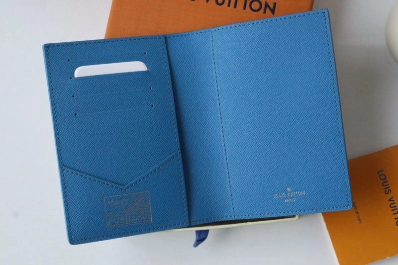 LV Wallets 4178H-0053