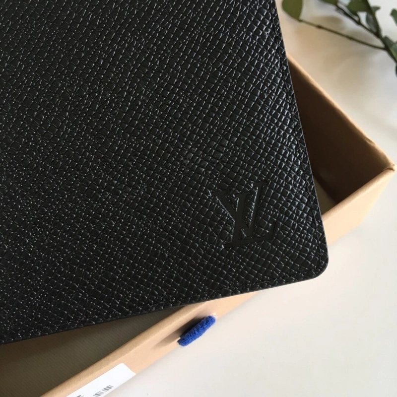 LV Wallets 4178H-0062