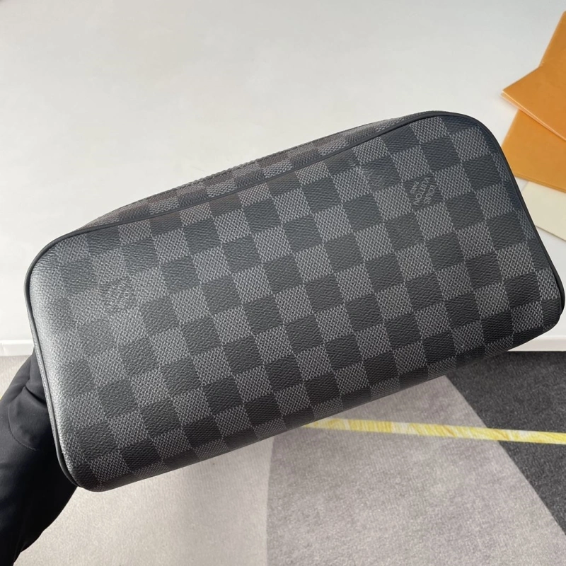 LV Cosmetic Bags 4178H-0067