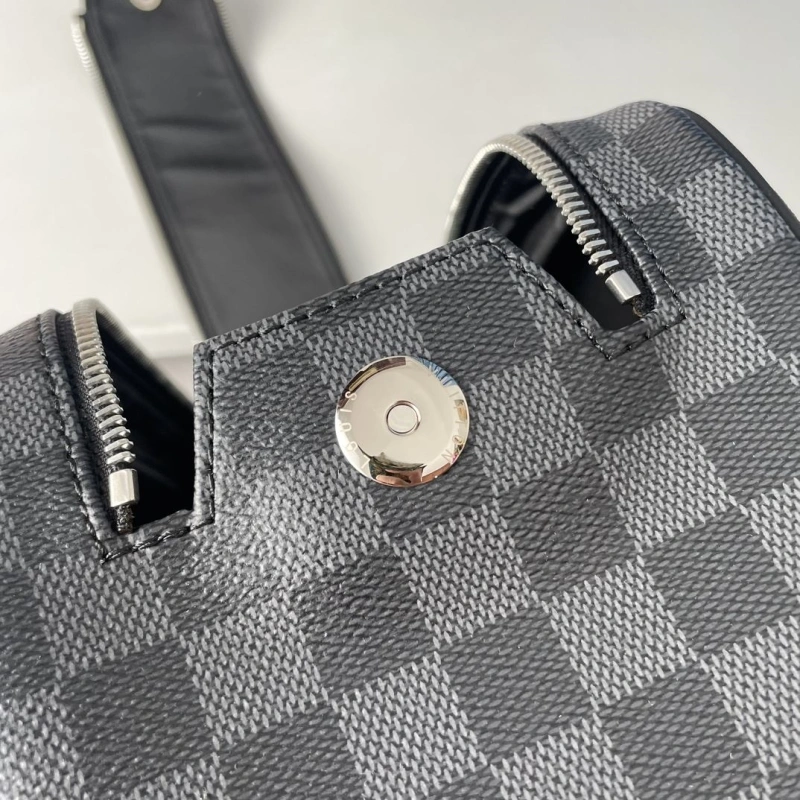 LV Cosmetic Bags 4178H-0067