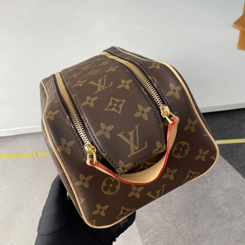 LV Cosmetic Bags 4178H-0069