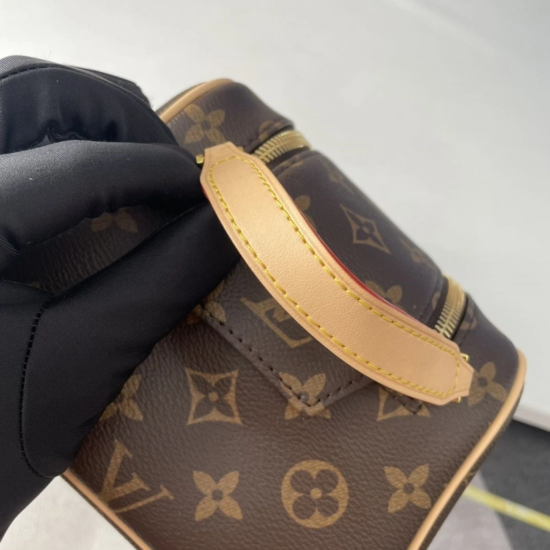 LV Cosmetic Bags 4178H-0069