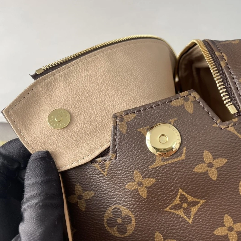LV Cosmetic Bags 4178H-0069