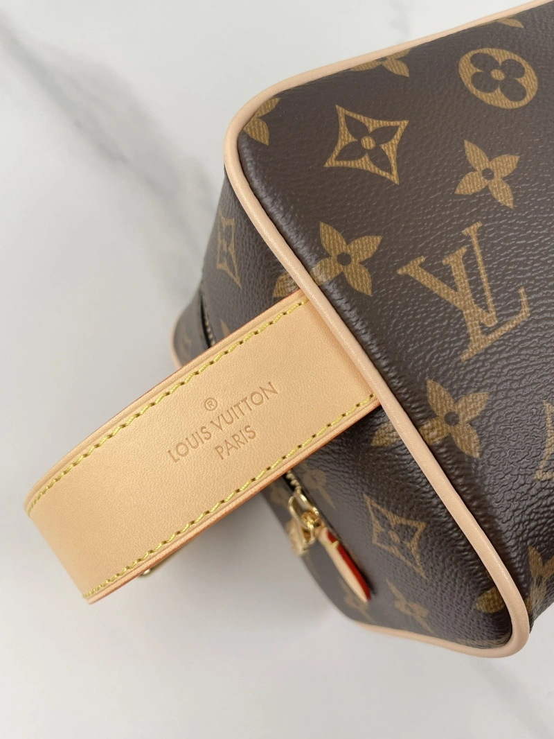 LV Cosmetic Bags 4178H-0070