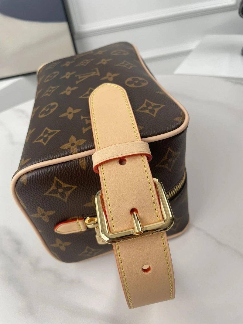 LV Cosmetic Bags 4178H-0070