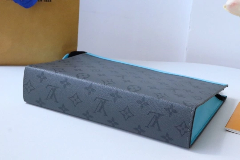 LV Clutch Bags 4178H-0095