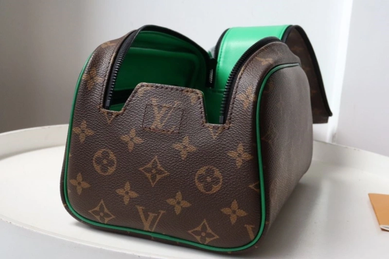 LV Cosmetic Bags 4178H-0107
