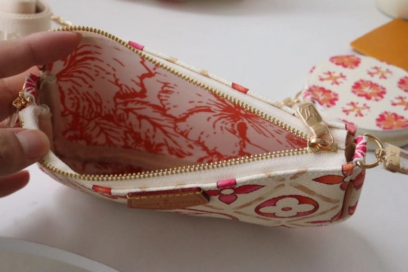 LV Clutch Bags 4178H-0129